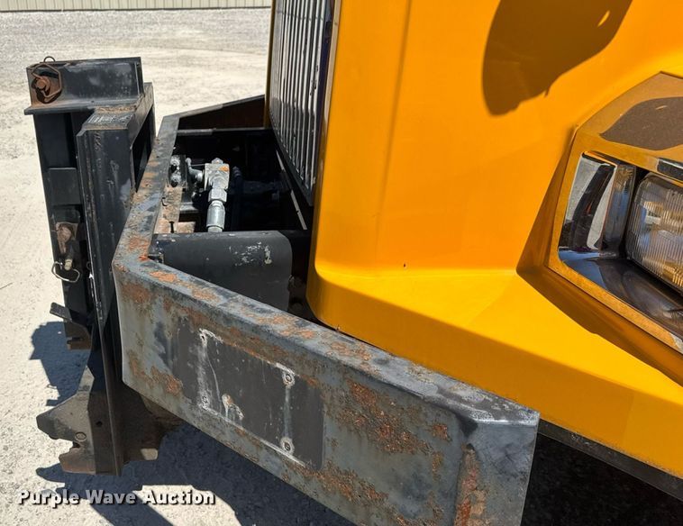 image for item DY0397 2014 Western Star 4700SB dump truck