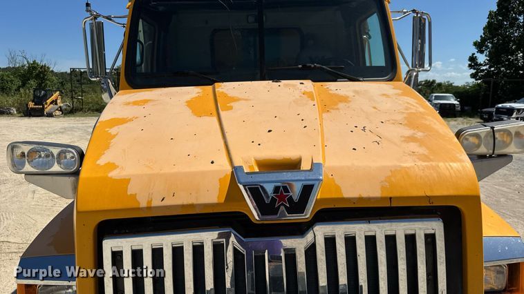 image for item DY0397 2014 Western Star 4700SB dump truck