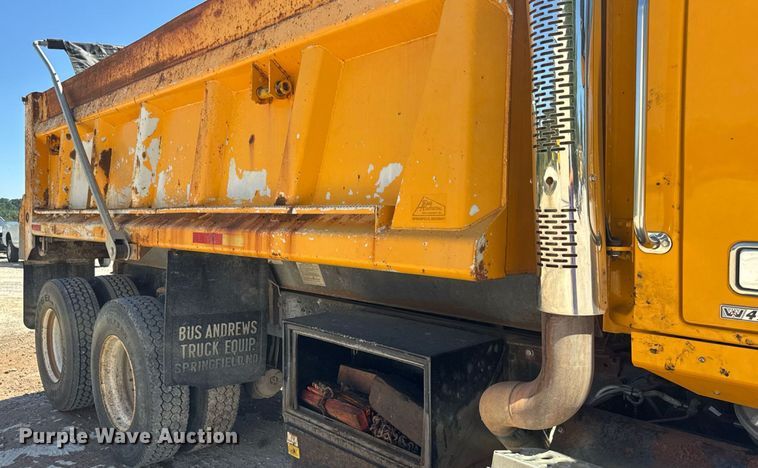 image for item DY0397 2014 Western Star 4700SB dump truck