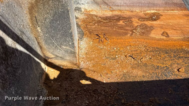 image for item DY0397 2014 Western Star 4700SB dump truck