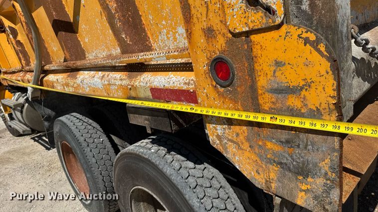 image for item DY0397 2014 Western Star 4700SB dump truck