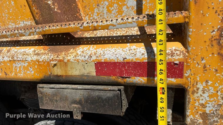 image for item DY0397 2014 Western Star 4700SB dump truck