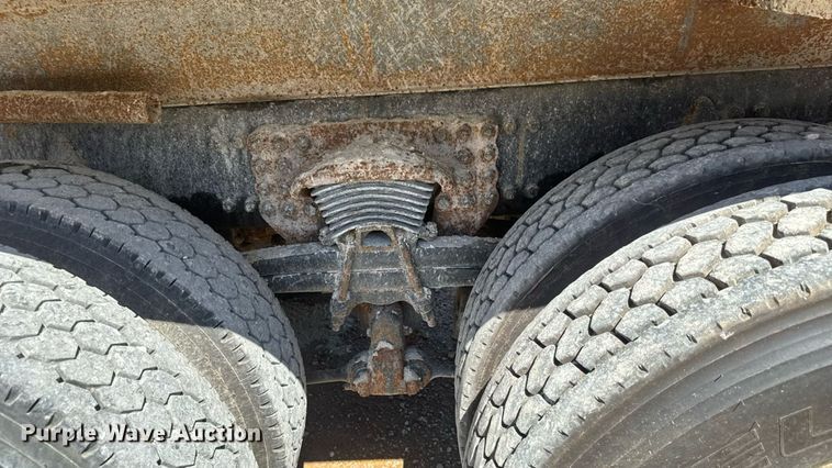 image for item DY0397 2014 Western Star 4700SB dump truck