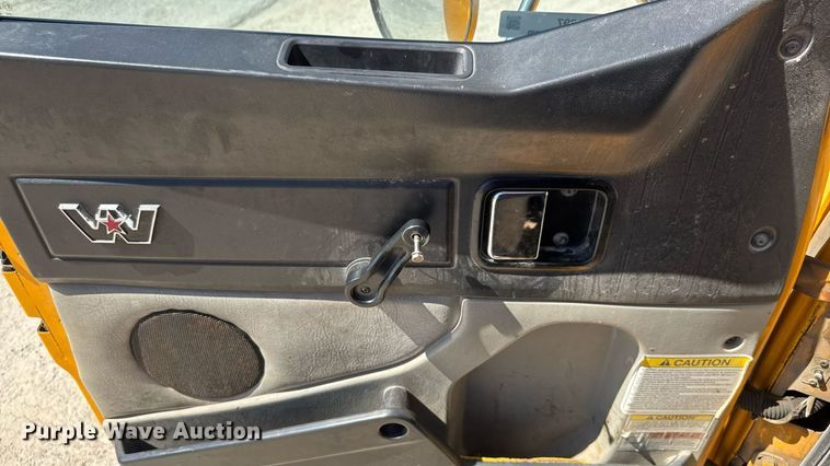 image for item DY0397 2014 Western Star 4700SB dump truck