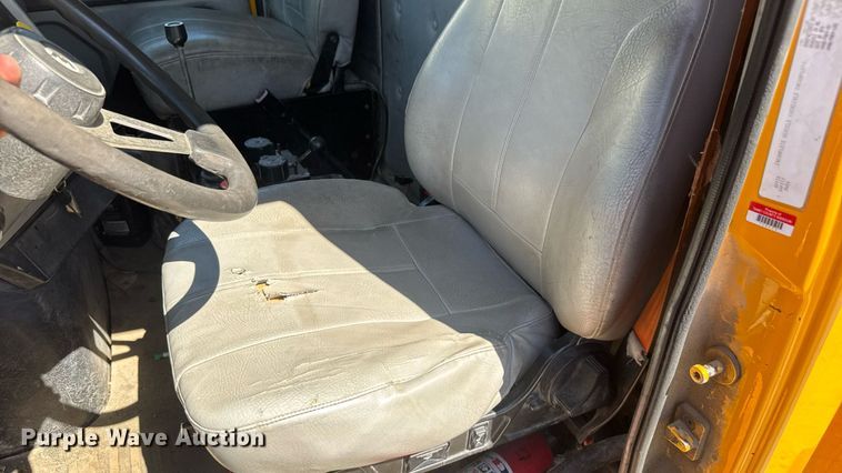 image for item DY0397 2014 Western Star 4700SB dump truck