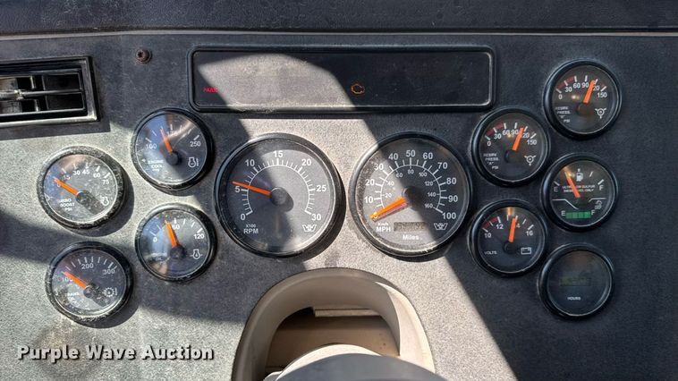 image for item DY0397 2014 Western Star 4700SB dump truck