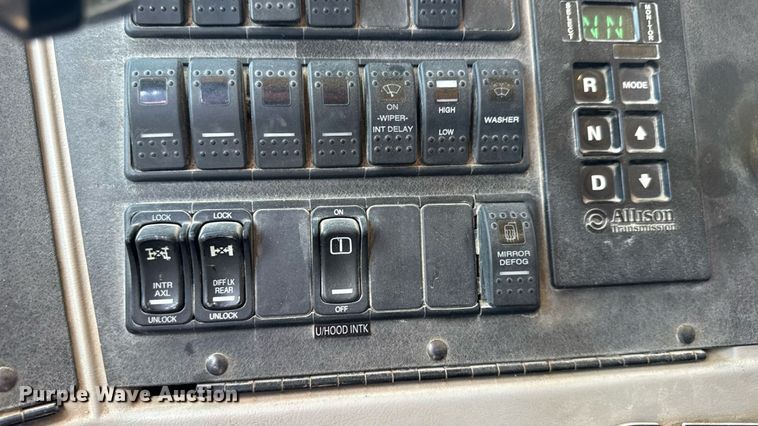 image for item DY0397 2014 Western Star 4700SB dump truck