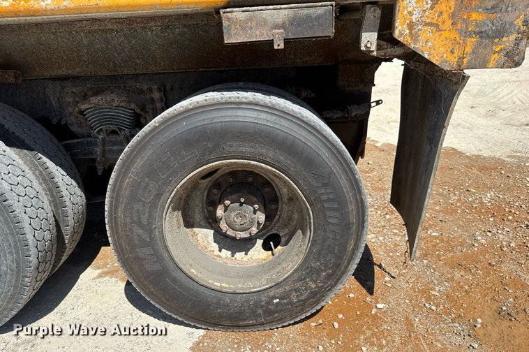 image for item DY0397 2014 Western Star 4700SB dump truck