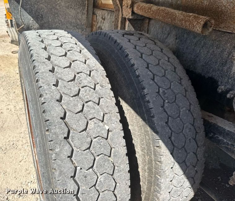 image for item DY0397 2014 Western Star 4700SB dump truck