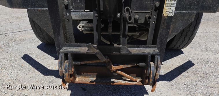 image for item DY0398 2014 Freightliner 114SD dump truck