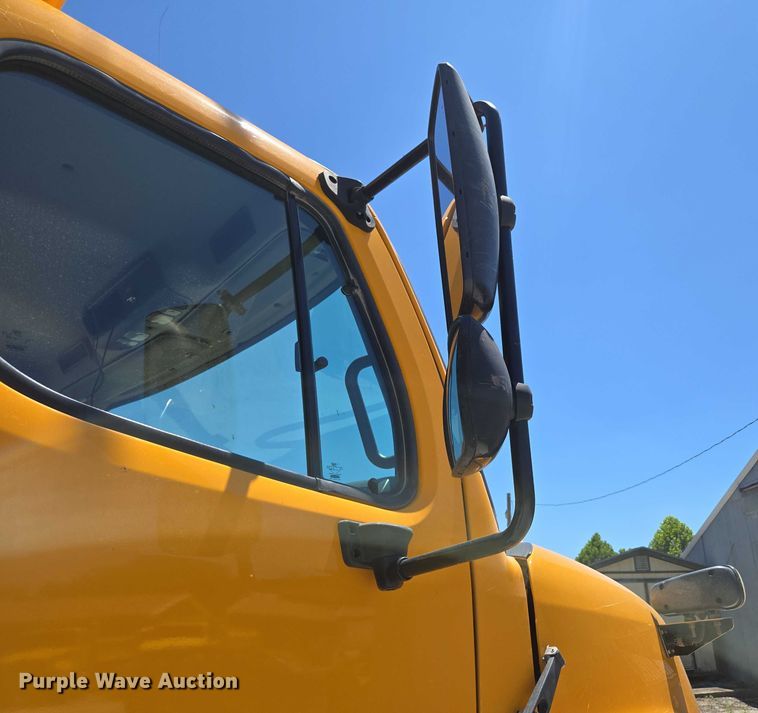 image for item DY0398 2014 Freightliner 114SD dump truck