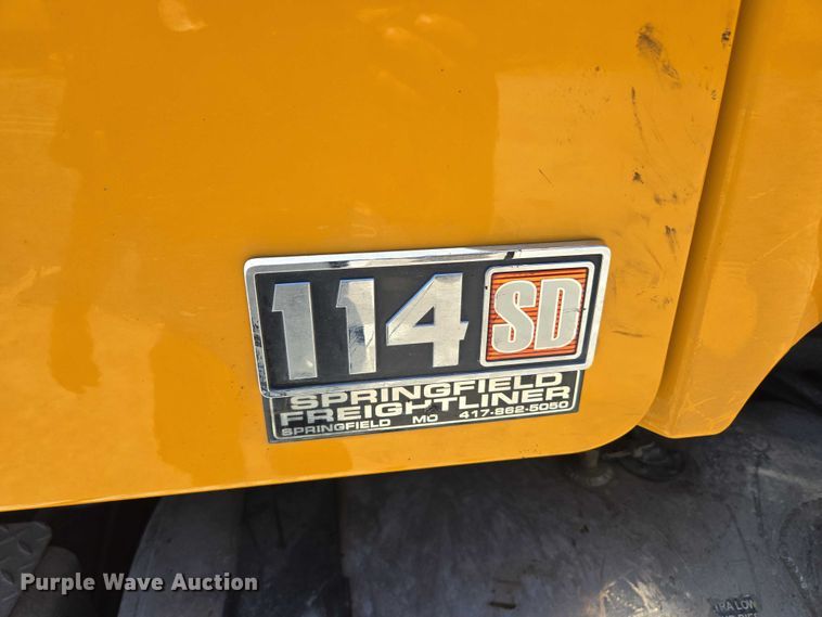 image for item DY0398 2014 Freightliner 114SD dump truck