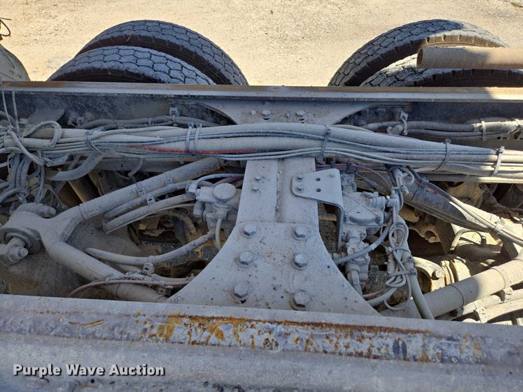 image for item DY0398 2014 Freightliner 114SD dump truck