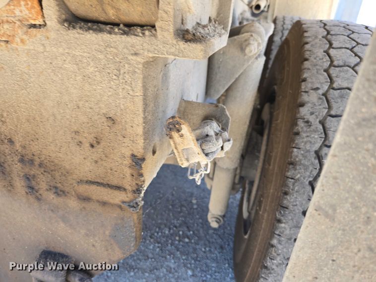 image for item DY0398 2014 Freightliner 114SD dump truck