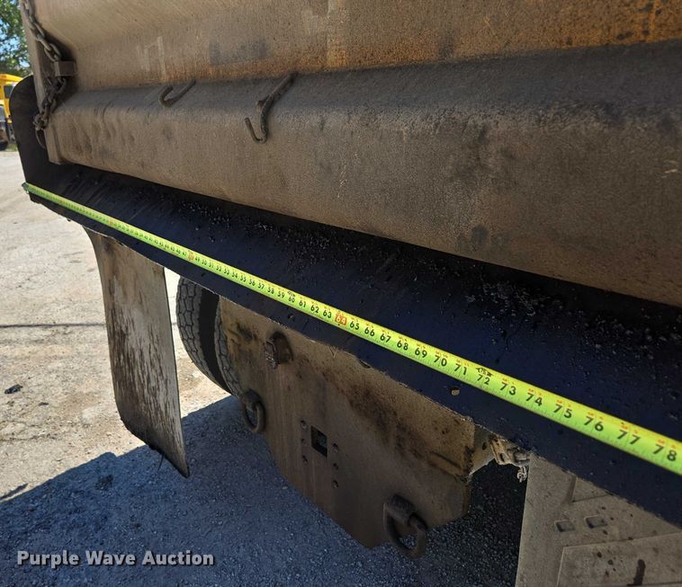 image for item DY0398 2014 Freightliner 114SD dump truck