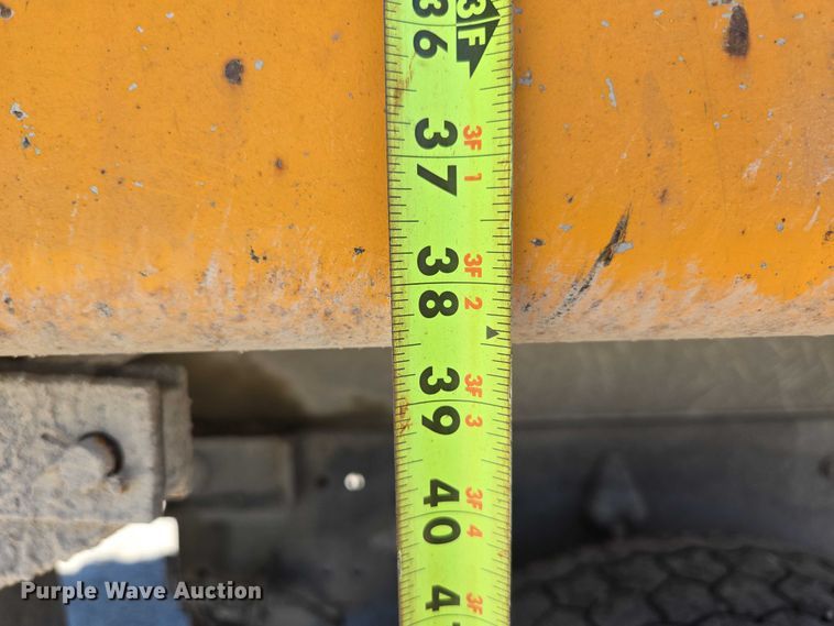 image for item DY0398 2014 Freightliner 114SD dump truck