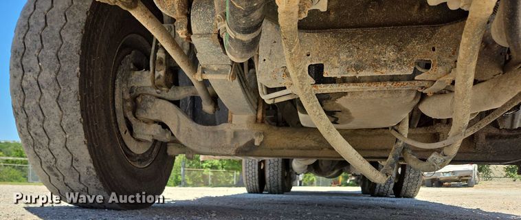 image for item DY0398 2014 Freightliner 114SD dump truck