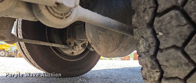 image for item DY0398 2014 Freightliner 114SD dump truck