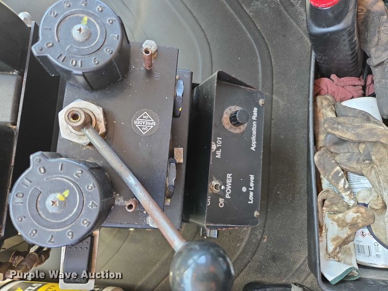 image for item DY0398 2014 Freightliner 114SD dump truck