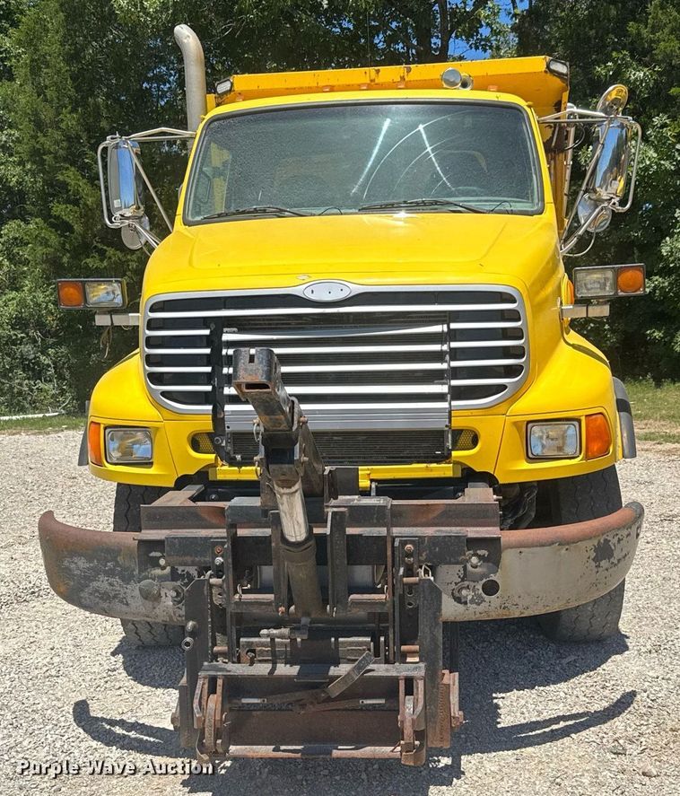 image for item DY0399 2009 Sterling L-Line dump truck