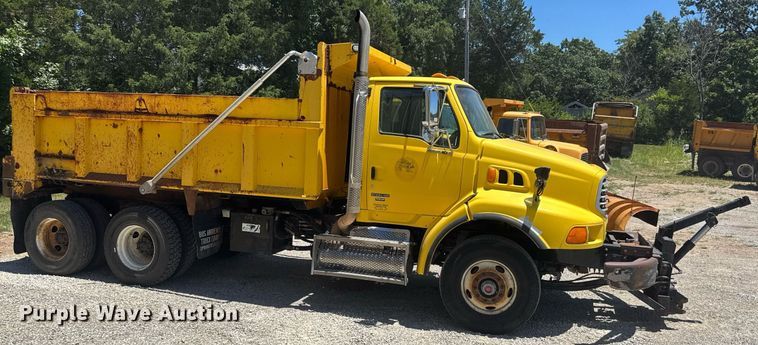 image for item DY0399 2009 Sterling L-Line dump truck