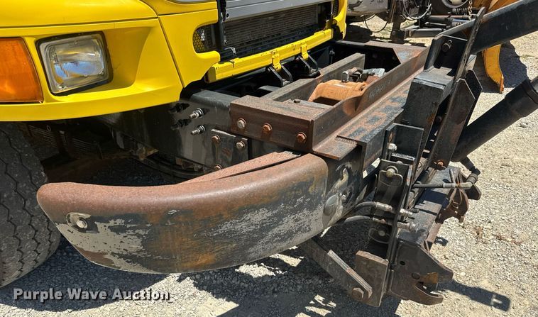 image for item DY0399 2009 Sterling L-Line dump truck