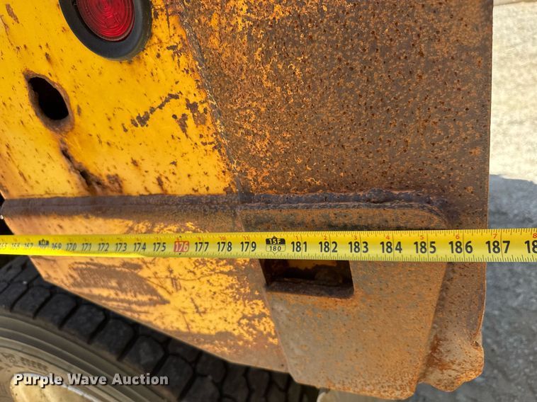 image for item DY0399 2009 Sterling L-Line dump truck