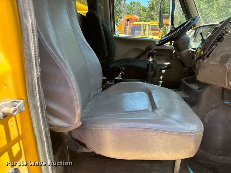 image for item DY0399 2009 Sterling L-Line dump truck