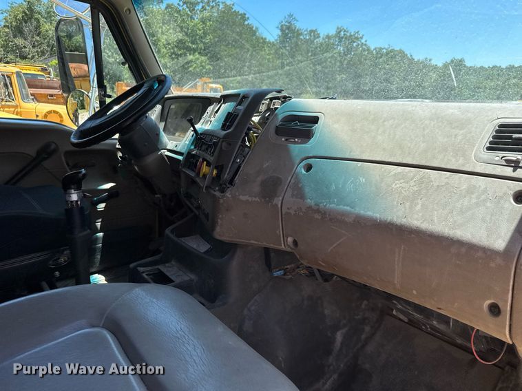 image for item DY0399 2009 Sterling L-Line dump truck