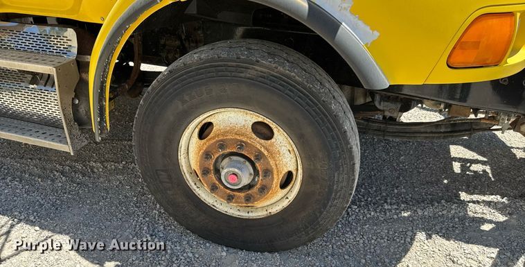 image for item DY0399 2009 Sterling L-Line dump truck