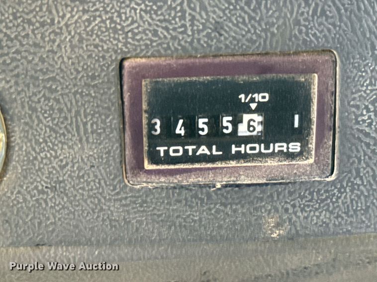 image for item DY0400 1997 Ford L9000 dump truck