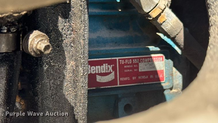 image for item DY0400 1997 Ford L9000 dump truck