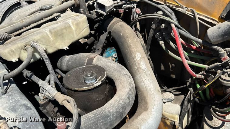 image for item DY0400 1997 Ford L9000 dump truck