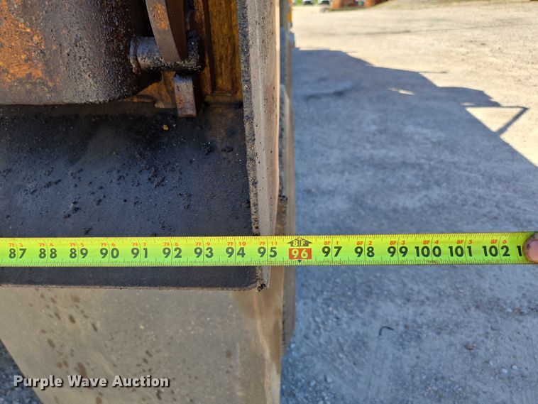 image for item DY0401 2015 Western Star 4700SF dump truck