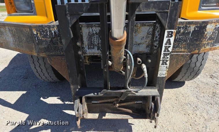 image for item DY0401 2015 Western Star 4700SF dump truck