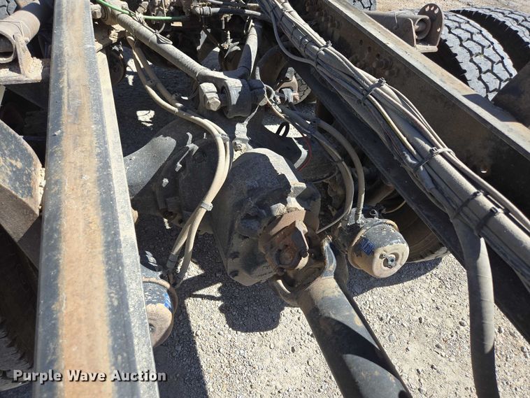 image for item DY0401 2015 Western Star 4700SF dump truck