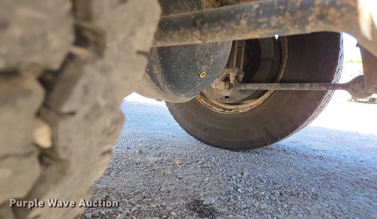 image for item DY0401 2015 Western Star 4700SF dump truck