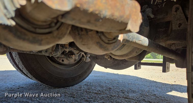 image for item DY0401 2015 Western Star 4700SF dump truck