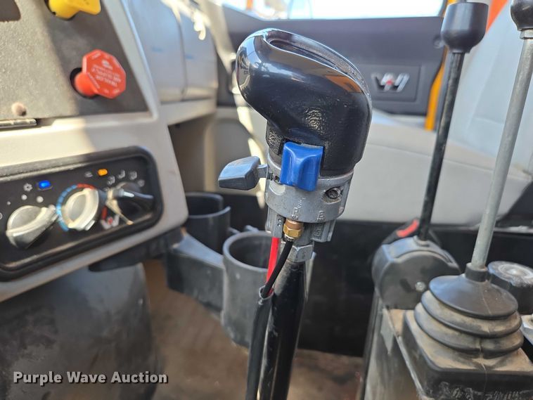 image for item DY0401 2015 Western Star 4700SF dump truck