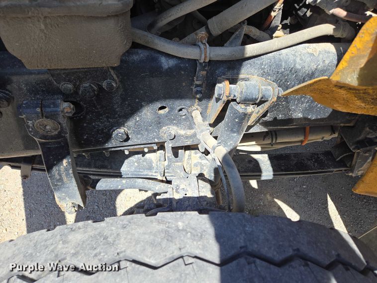 image for item DY0401 2015 Western Star 4700SF dump truck