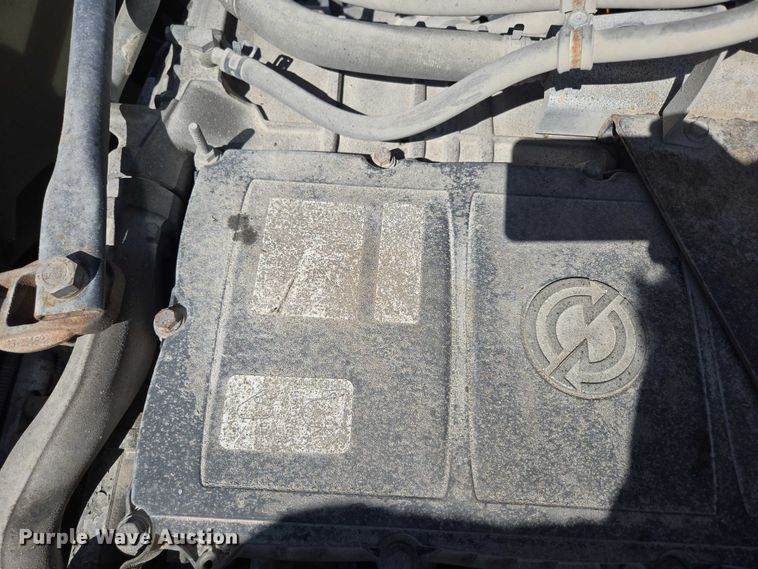 image for item DY0401 2015 Western Star 4700SF dump truck