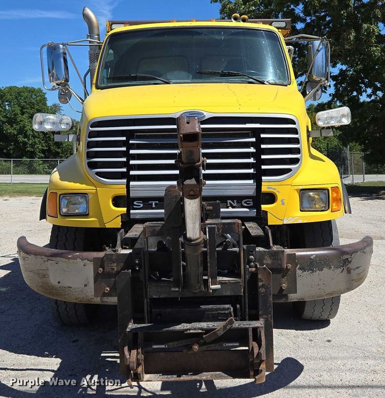 image for item DY0402 2007 Sterling L-Line dump truck