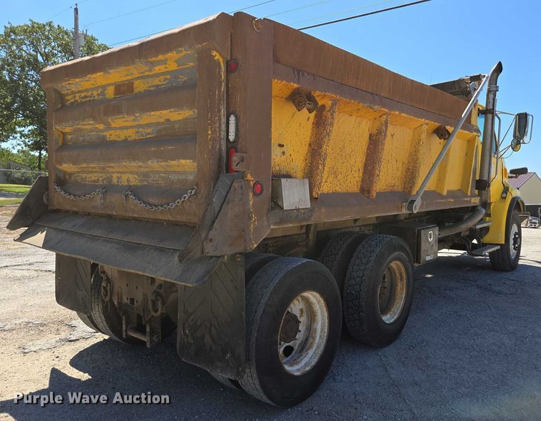 image for item DY0402 2007 Sterling L-Line dump truck