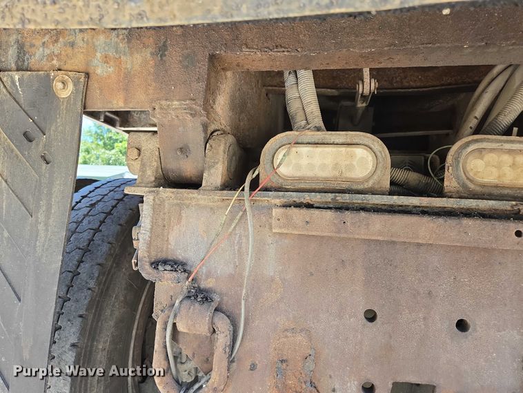 image for item DY0402 2007 Sterling L-Line dump truck