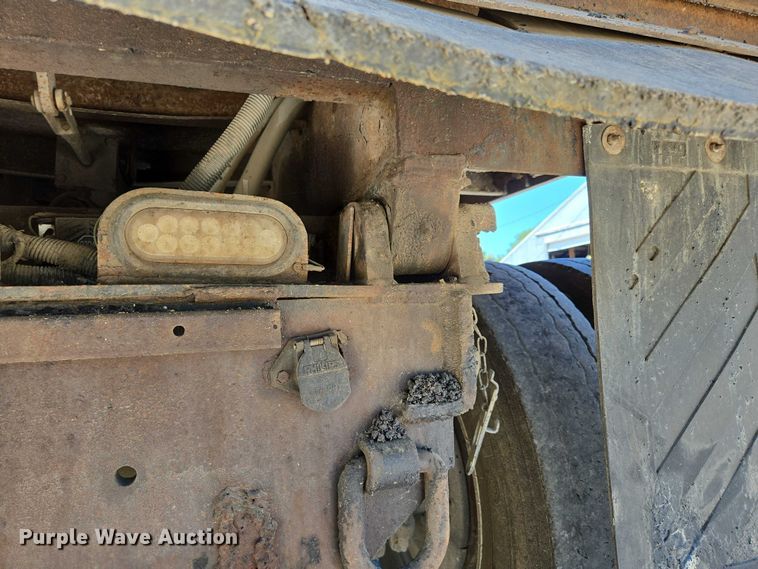 image for item DY0402 2007 Sterling L-Line dump truck