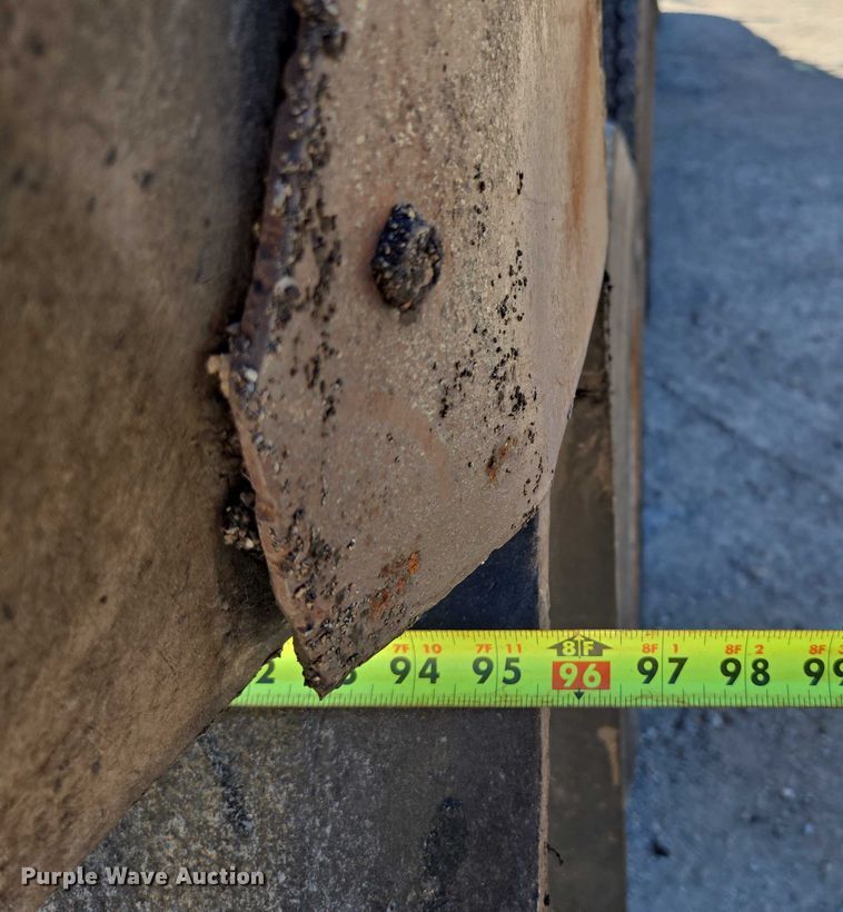 image for item DY0402 2007 Sterling L-Line dump truck