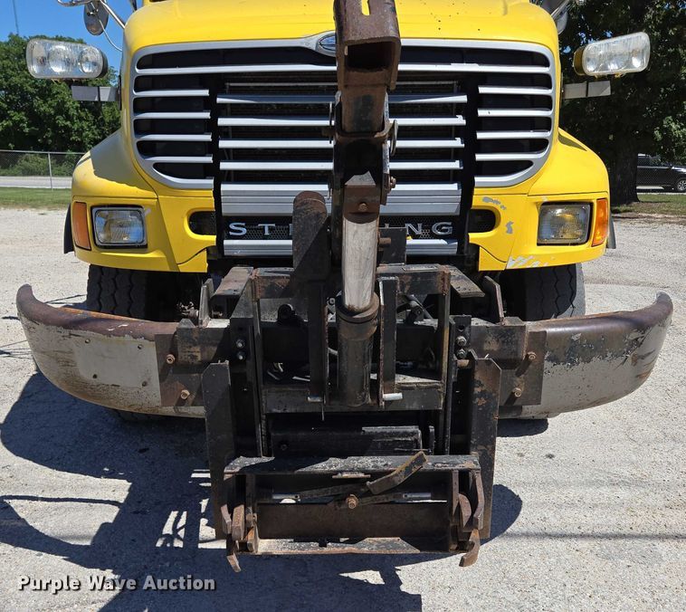 image for item DY0402 2007 Sterling L-Line dump truck