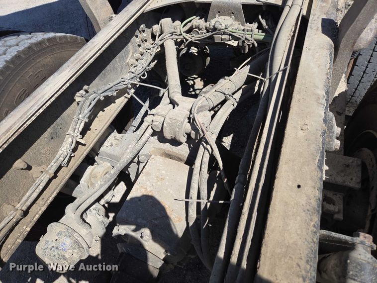 image for item DY0402 2007 Sterling L-Line dump truck