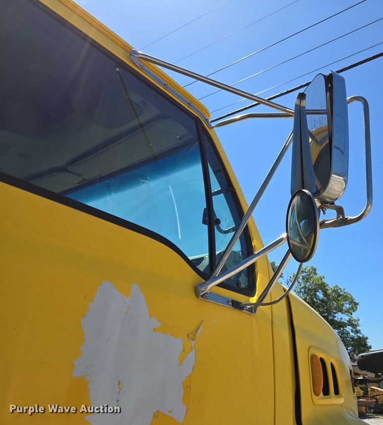 image for item DY0402 2007 Sterling L-Line dump truck