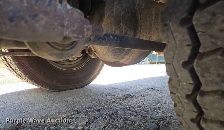 image for item DY0402 2007 Sterling L-Line dump truck